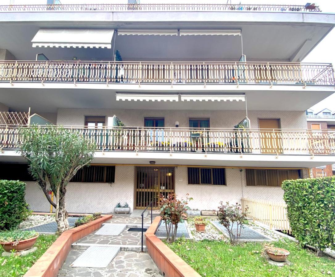 Monolocale Con Terrazzo Alle Porte Di Milano Bresso Exterior photo